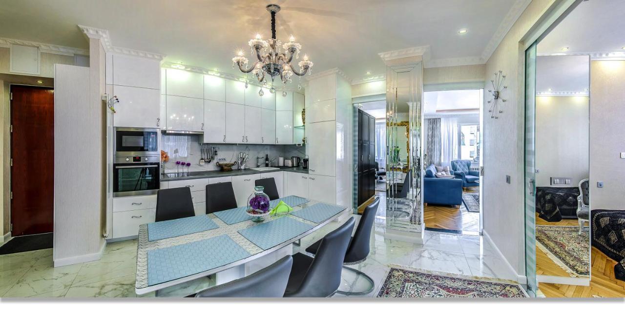 Residence Central Apartment